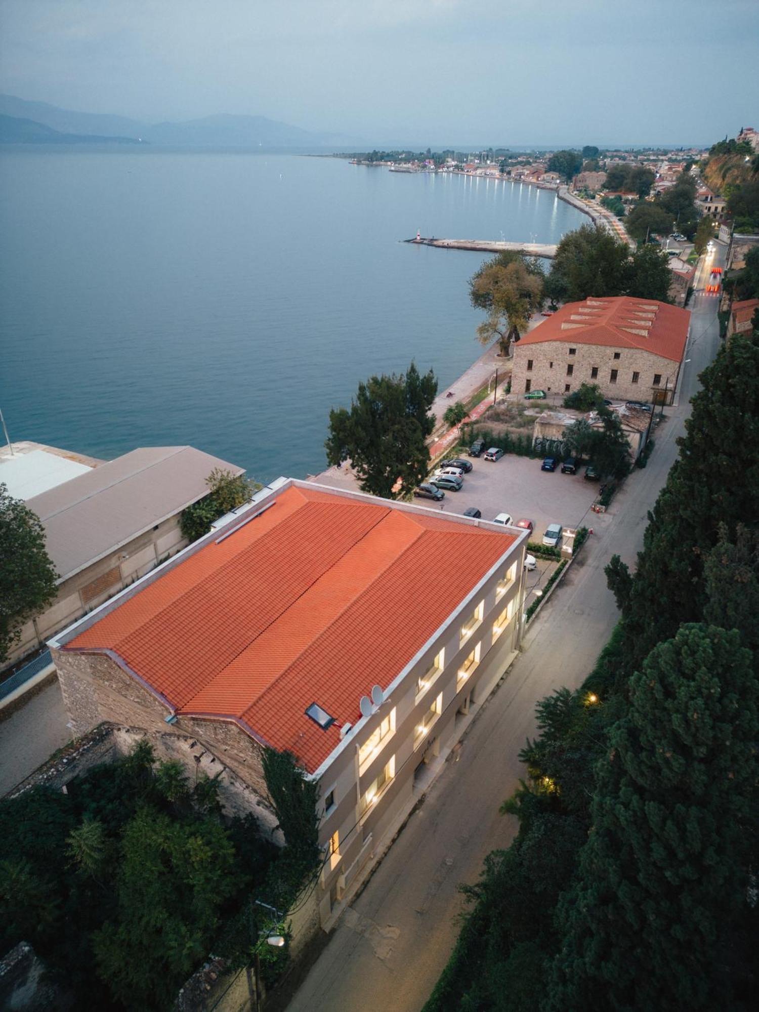 Amario Suites Hotel Egio Exterior foto